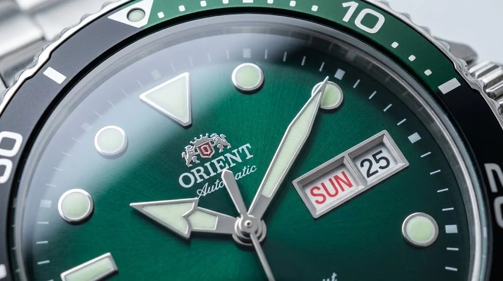 Illustrative render — forty millimetres of the Orient Mako 40 Green