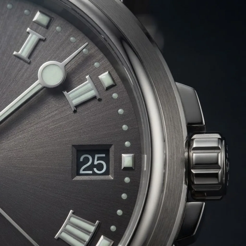 Illustrative render — the 2017 marine of the Breguet Marine 5517TI/G2/TZ0 (titanium, slate sunburst dial, titanium bracelet)
