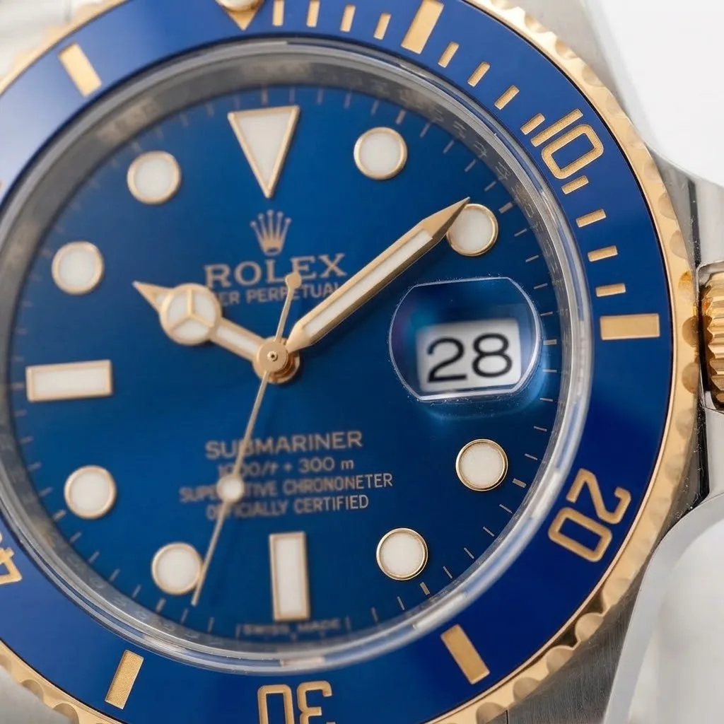 Illustrative render — why the bluesy of the Rolex Submariner Date 116613LB (steel and yellow gold, blue dial)